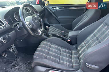 Хэтчбек Volkswagen Golf GTI 2012 в 