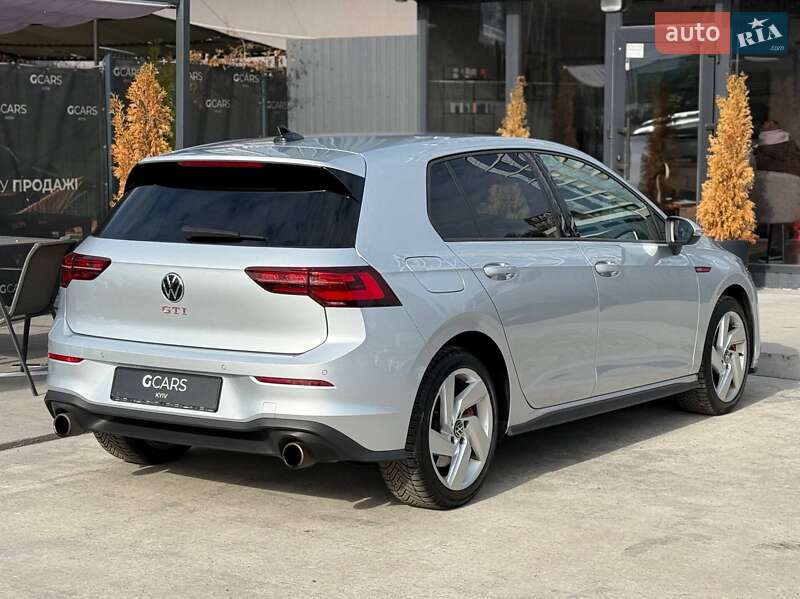 Хэтчбек Volkswagen Golf GTI 2021 в Киеве