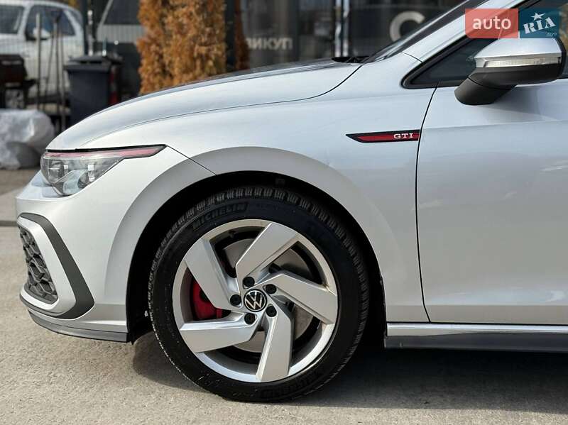 Хэтчбек Volkswagen Golf GTI 2021 в Киеве