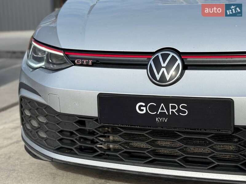 Хэтчбек Volkswagen Golf GTI 2021 в Киеве