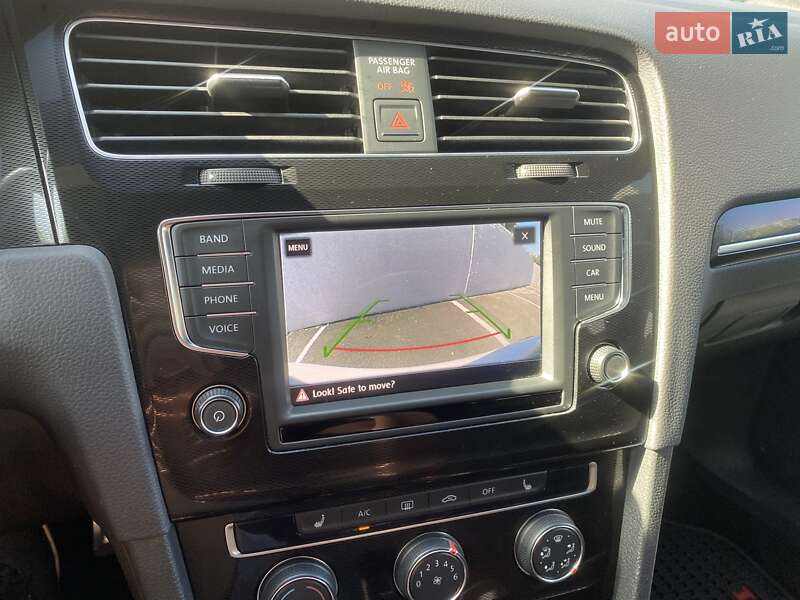 Хэтчбек Volkswagen Golf GTI 2016 в Киеве фото 24 Хэтчбек Volkswagen Golf GTI 2016 в Киеве