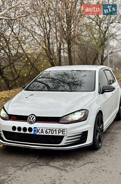 Хетчбек Volkswagen Golf GTI 2015 в Києві