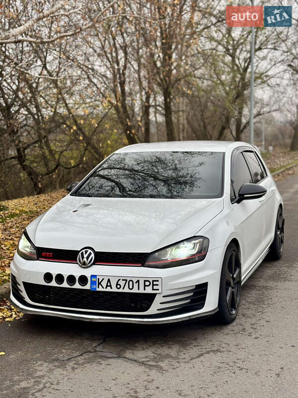 Volkswagen Golf GTI 2015 Volkswagen Golf GTI 2015