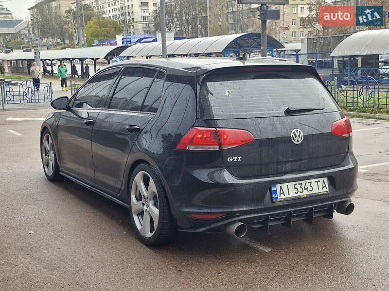 Хэтчбек Volkswagen Golf GTI 2016 в Киеве фото 5 Хэтчбек Volkswagen Golf GTI 2016 в Киеве