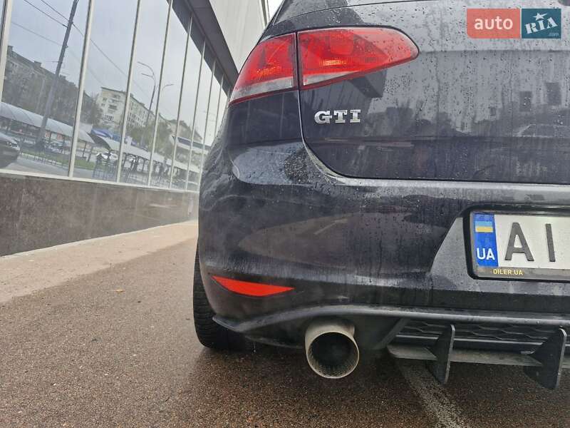 Хэтчбек Volkswagen Golf GTI 2016 в Киеве фото 23 Хэтчбек Volkswagen Golf GTI 2016 в Киеве