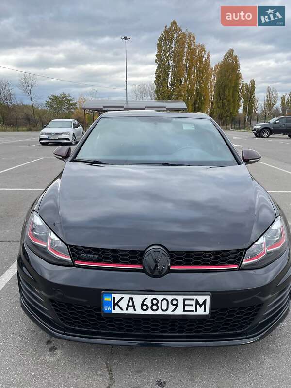 Хэтчбек Volkswagen Golf GTI 2015 в Киеве фото 6 Хэтчбек Volkswagen Golf GTI 2015 в Киеве