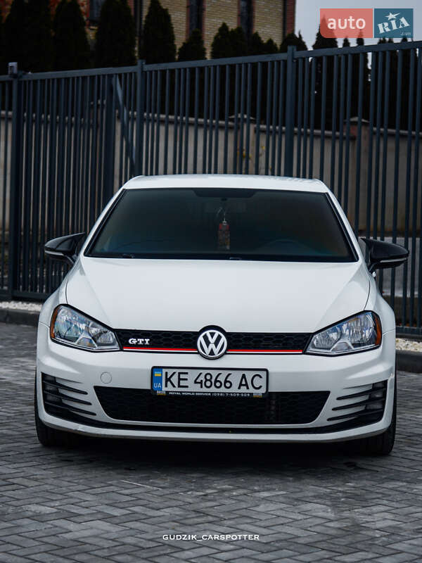 Хэтчбек Volkswagen Golf GTI 2016 в Кривом Роге фото 8 Хэтчбек Volkswagen Golf GTI 2016 в Кривом Роге