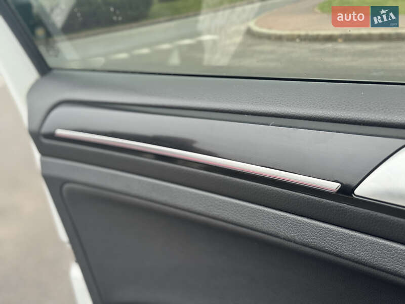 Хетчбек Volkswagen Golf GTI 2014 в Києві