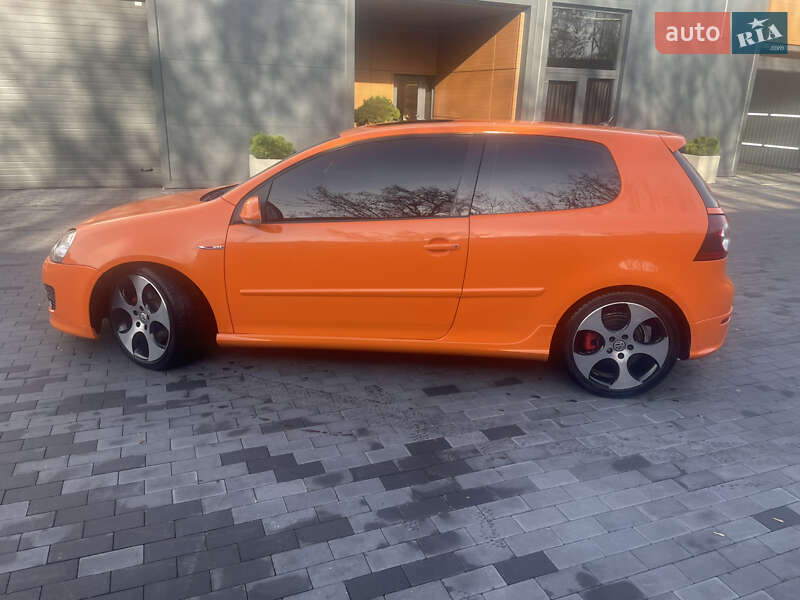Хэтчбек Volkswagen Golf GTI 2007 в Киеве