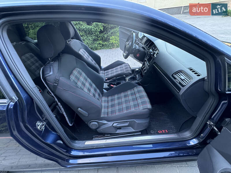Хэтчбек Volkswagen Golf GTI 2016 в Днепре фото 25 Хэтчбек Volkswagen Golf GTI 2016 в Днепре