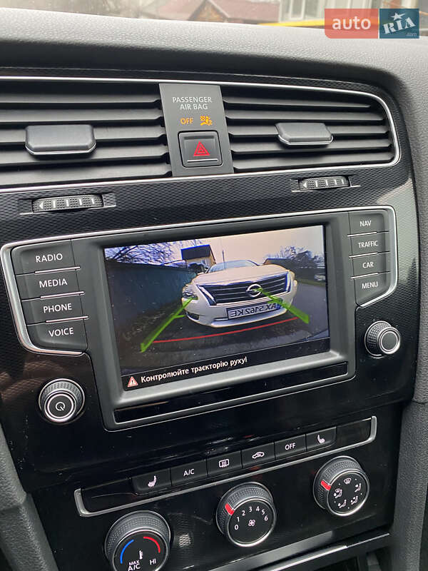 Хэтчбек Volkswagen Golf GTI 2015 в Киеве