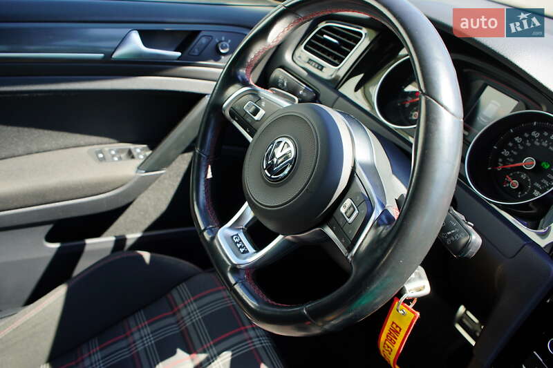 Хэтчбек Volkswagen Golf GTI 2018 в Житомире