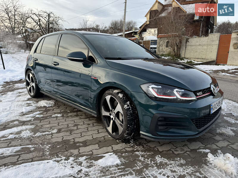 Хэтчбек Volkswagen Golf GTI 2018 в Львове