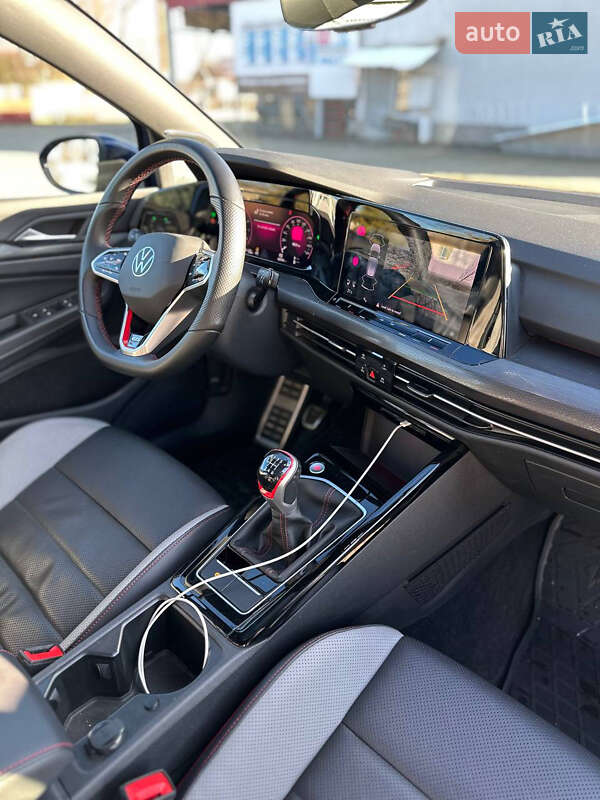 Хэтчбек Volkswagen Golf GTI 2023 в Львове фото 16 Хэтчбек Volkswagen Golf GTI 2023 в Львове