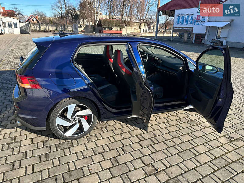 Хэтчбек Volkswagen Golf GTI 2023 в Львове фото 29 Хэтчбек Volkswagen Golf GTI 2023 в Львове
