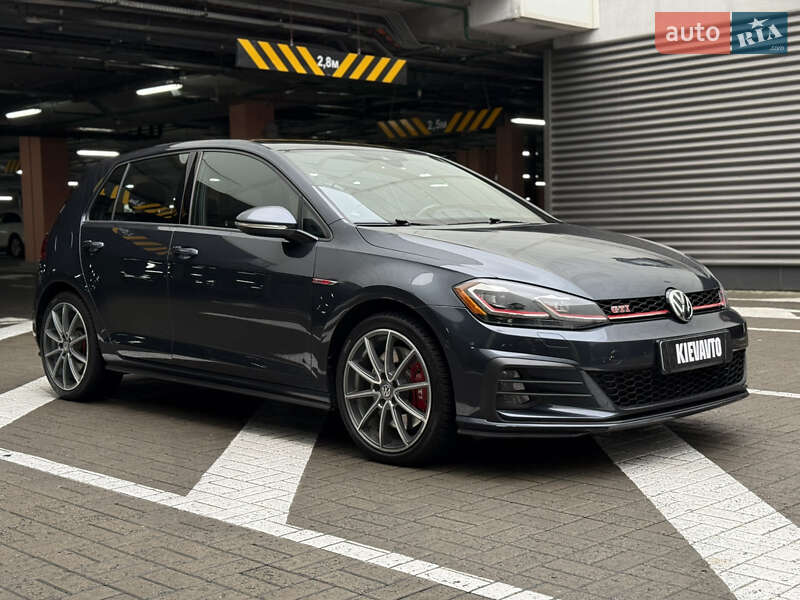 Хэтчбек Volkswagen Golf GTI 2019 в Киеве фото 9 Хэтчбек Volkswagen Golf GTI 2019 в Киеве