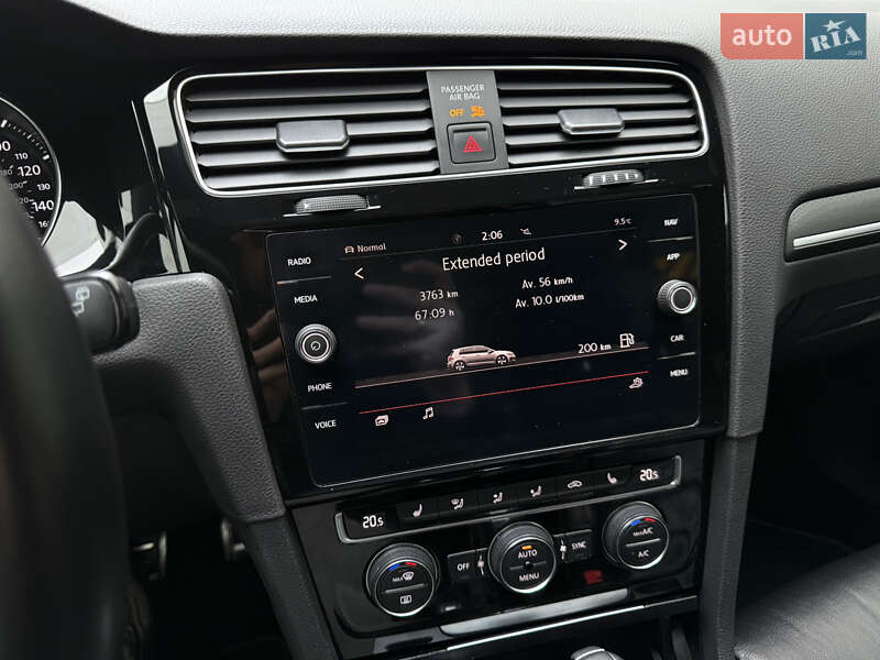 Хэтчбек Volkswagen Golf GTI 2019 в Киеве фото 19 Хэтчбек Volkswagen Golf GTI 2019 в Киеве