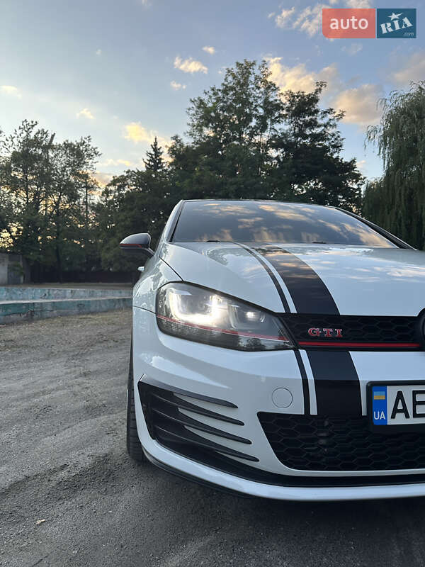 Volkswagen Golf GTI 2017 Volkswagen Golf GTI 2017
