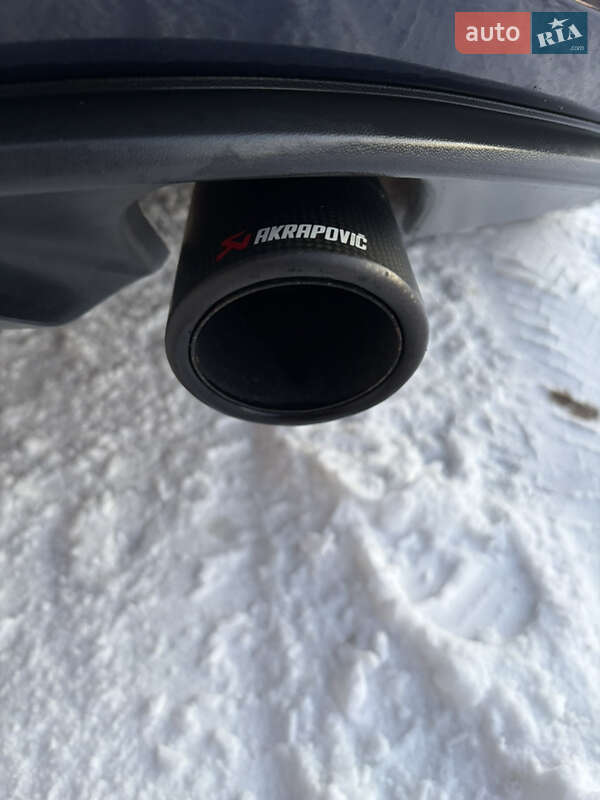 Хэтчбек Volkswagen Golf GTI 2017 в Киеве