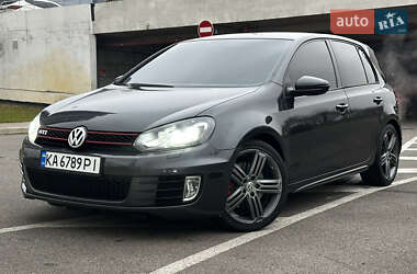 Хэтчбек Volkswagen Golf GTI 2010 в Киеве