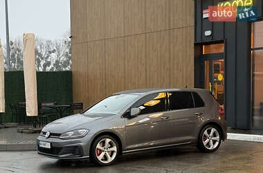 Хэтчбек Volkswagen Golf GTI 2019 в Киеве