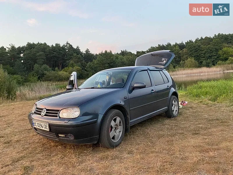 Volkswagen Golf GTI