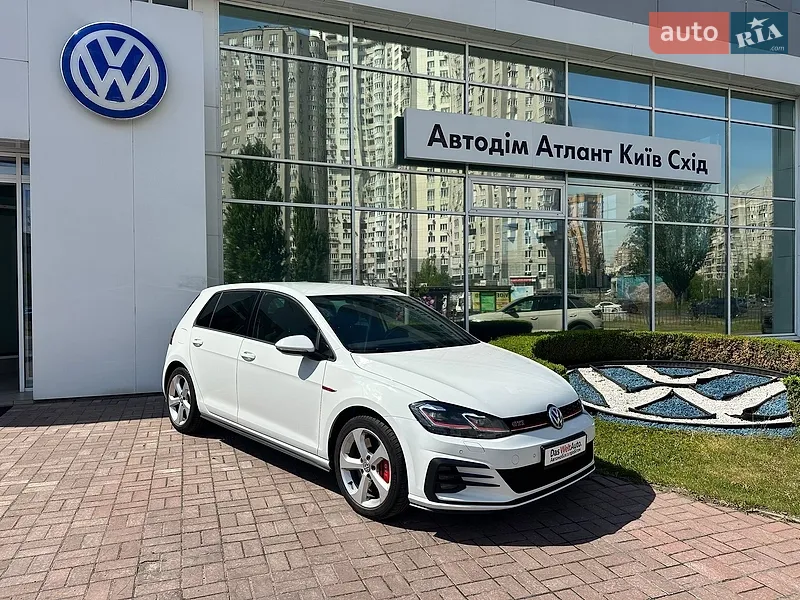 Volkswagen Golf GTI