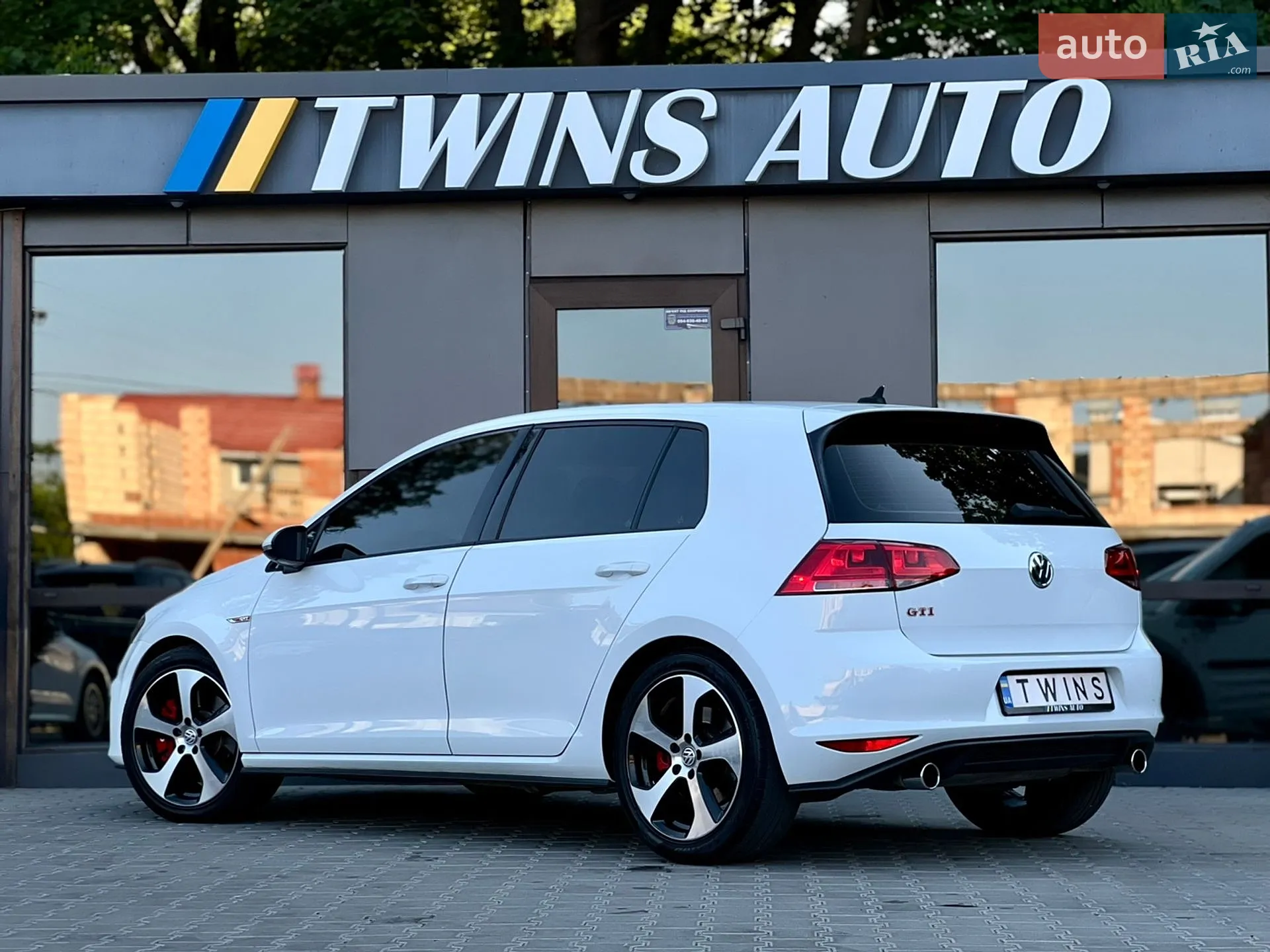 2017 Volkswagen Golf GTI - мініатюра 24