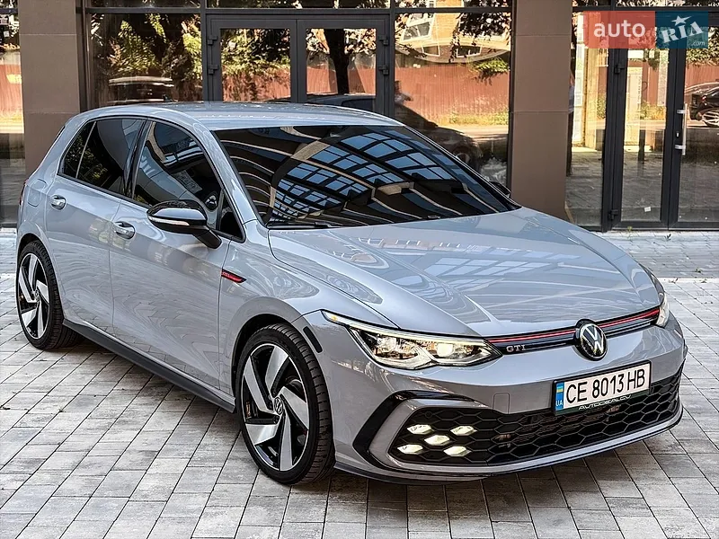 Volkswagen Golf GTI