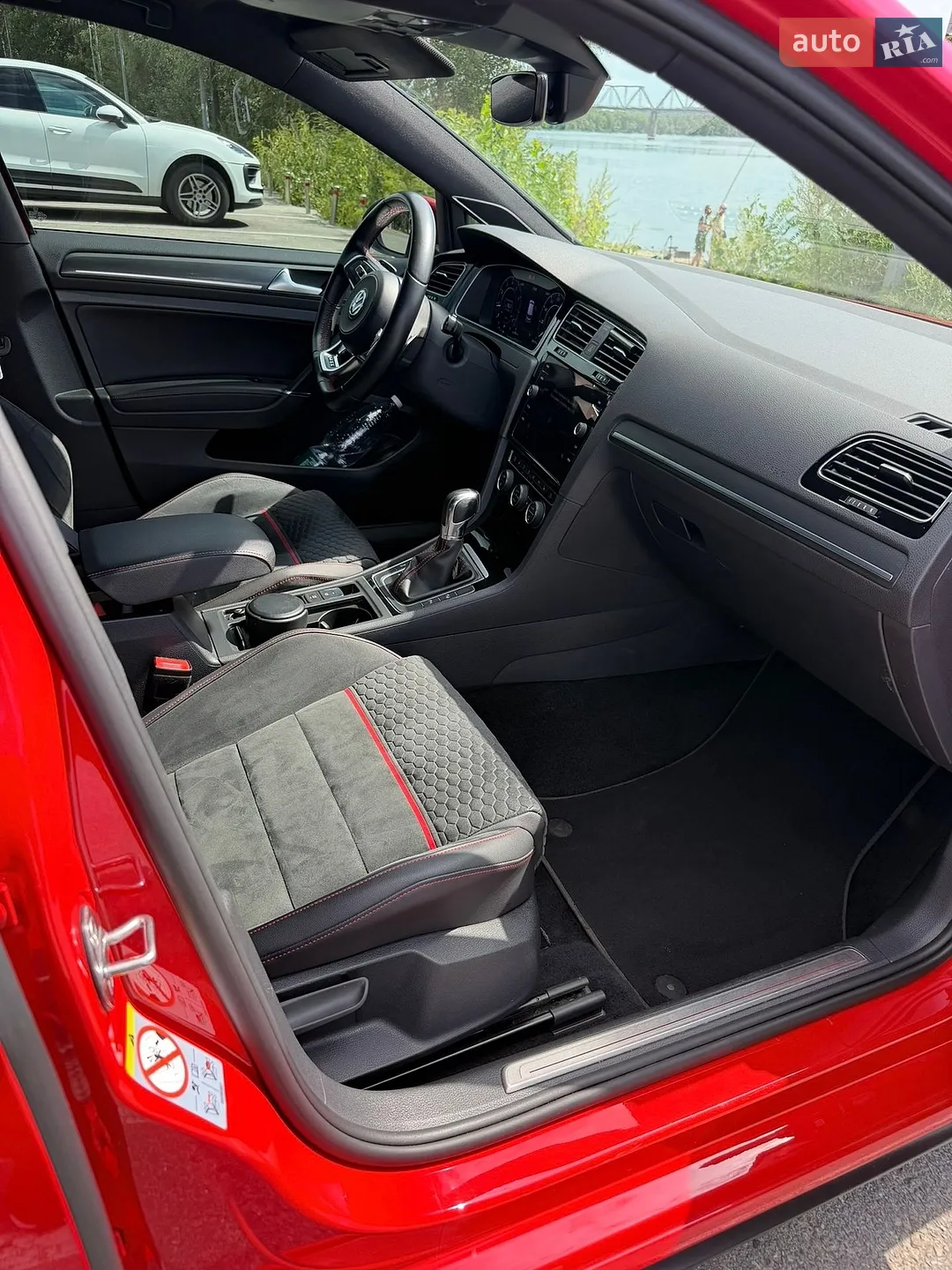 2019 Volkswagen Golf GTI - мініатюра 5