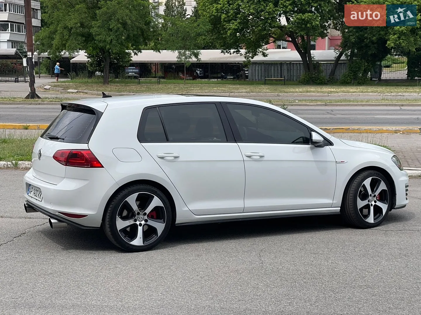 2016 Volkswagen Golf GTI - мініатюра 2