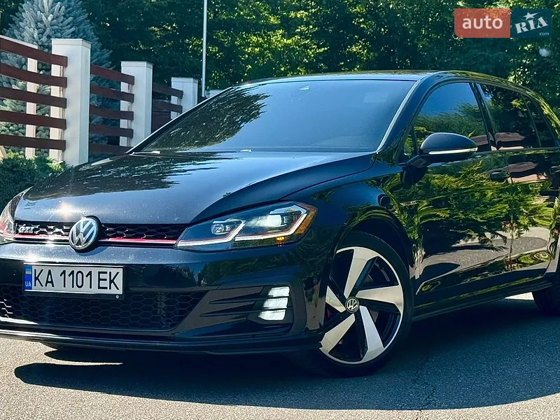Volkswagen Golf GTI