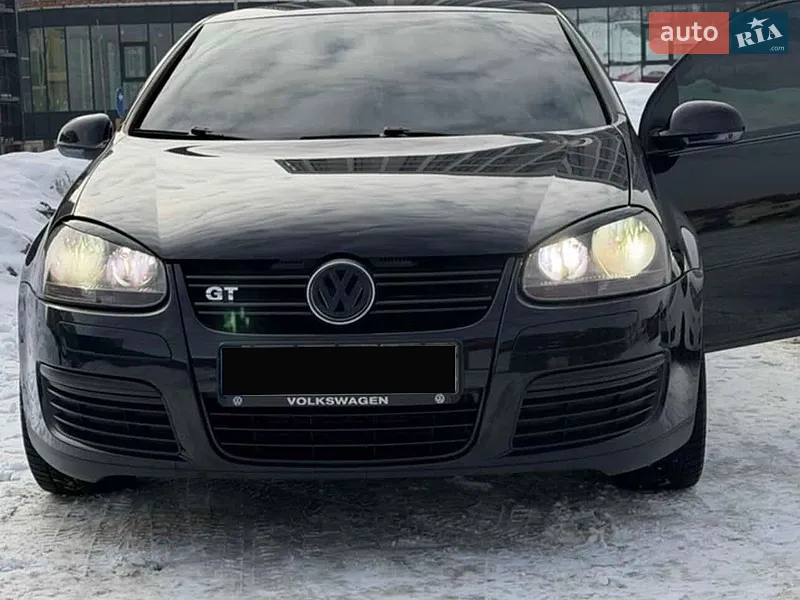 Volkswagen Golf GTI
