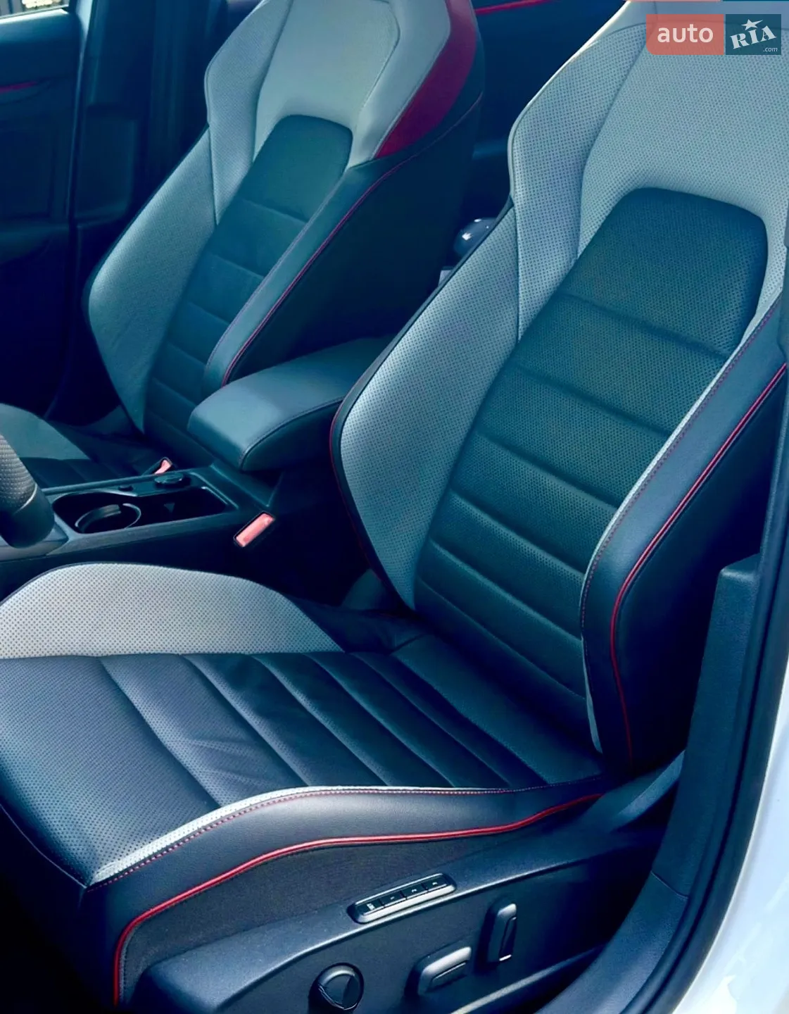 2023 Volkswagen Golf GTI - мініатюра 9