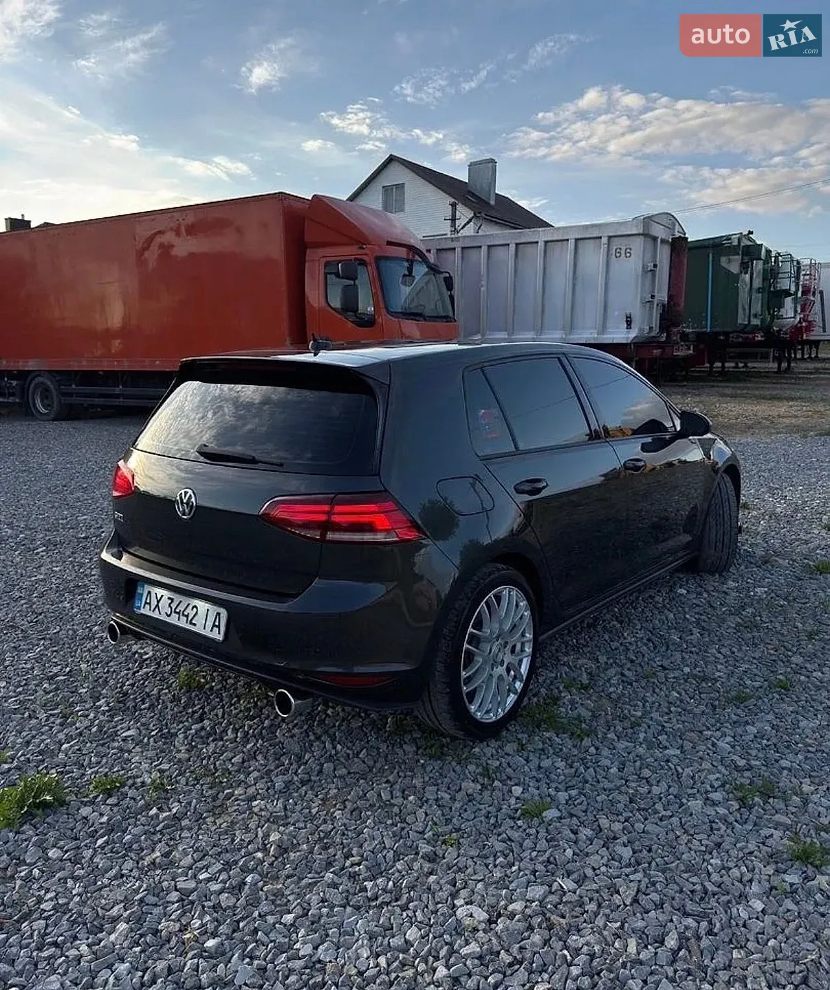2017 Volkswagen Golf GTI - мініатюра 4