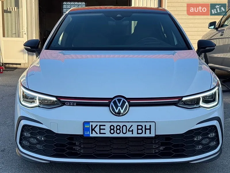 Volkswagen Golf GTI