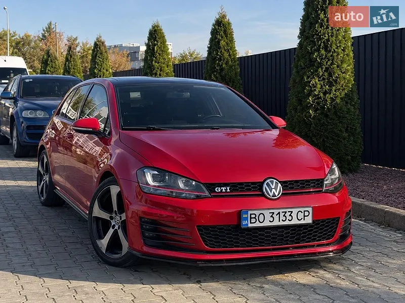 Volkswagen Golf GTI