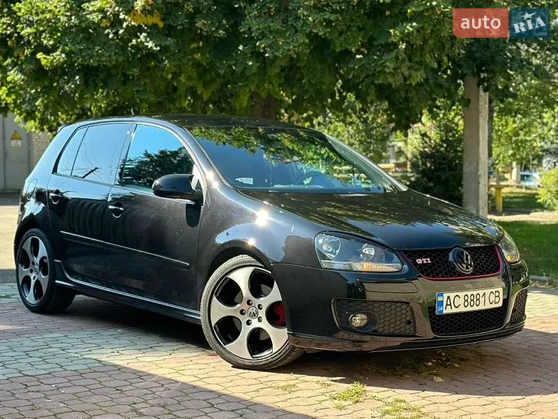 Volkswagen Golf GTI