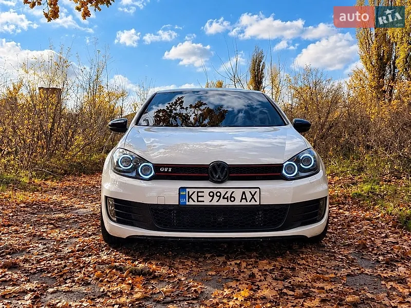 Volkswagen Golf GTI