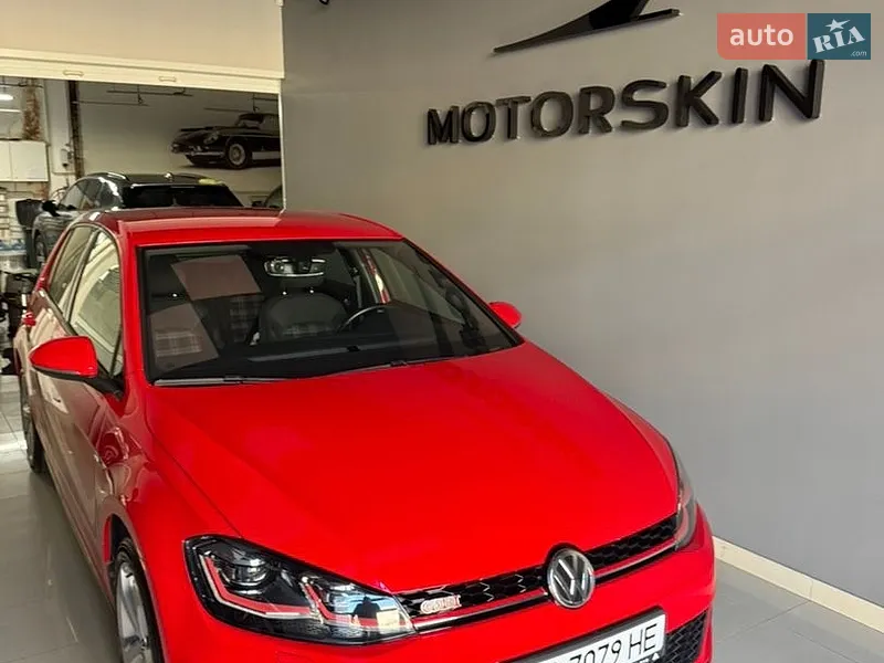Volkswagen Golf GTI