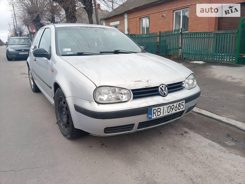 Volkswagen Golf IV