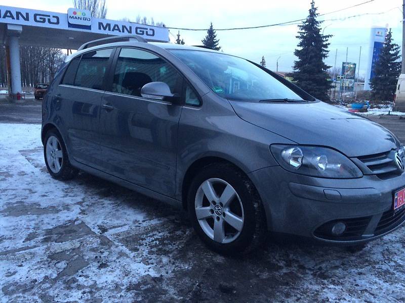 Минивэн Volkswagen Golf Plus 2008 в Покровске