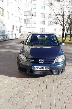 Хэтчбек Volkswagen Golf Plus 2008 в Звягеле