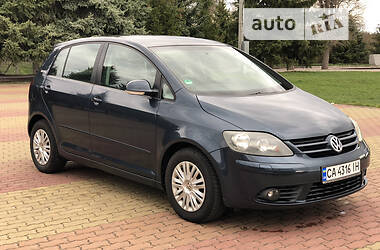 Хэтчбек Volkswagen Golf Plus 2006 в 