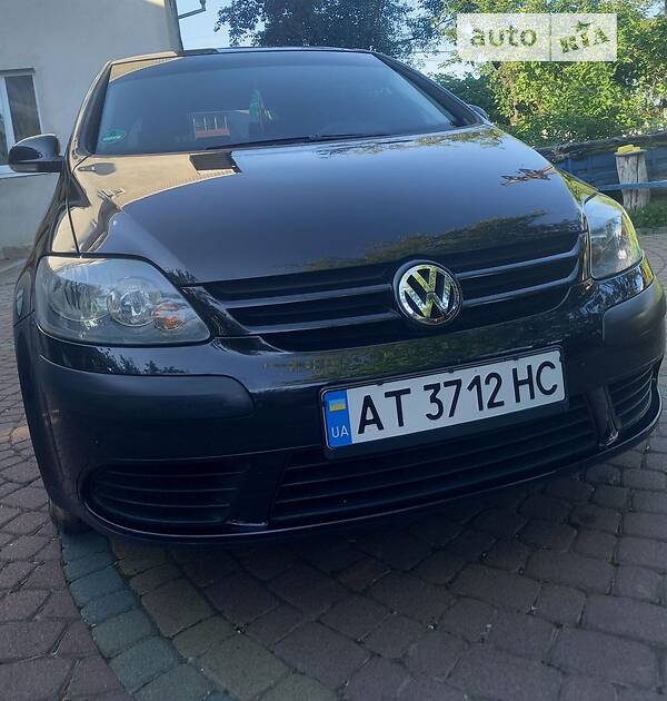 Хэтчбек Volkswagen Golf Plus 2006 в Надворной