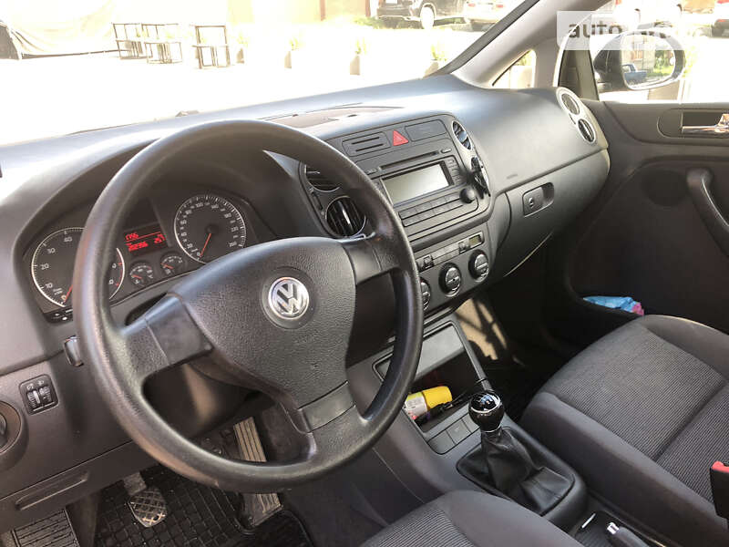 Хетчбек Volkswagen Golf Plus 2005 в Деражні