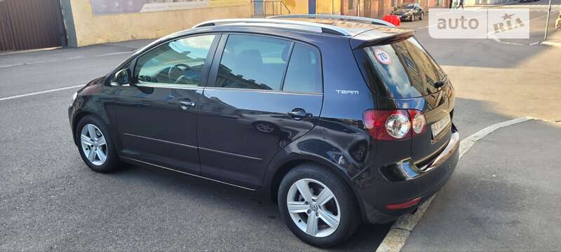 Хэтчбек Volkswagen Golf Plus 2010 в Харькове
