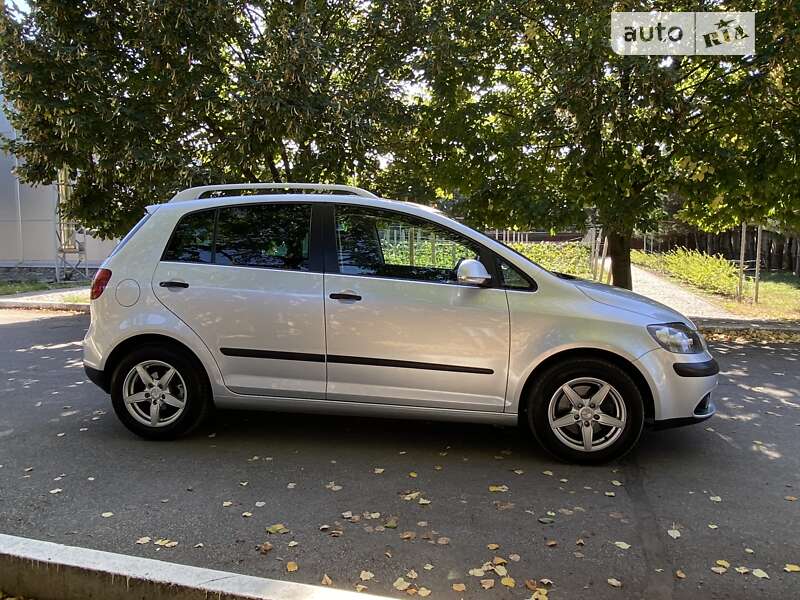 Хэтчбек Volkswagen Golf Plus 2007 в Днепре