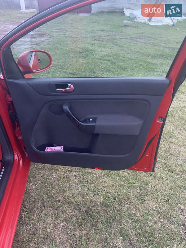 Хетчбек Volkswagen Golf Plus 2005 в Дунаївцях