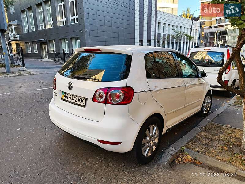 Хэтчбек Volkswagen Golf Plus 2011 в Киеве